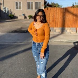 Meet your Posher, Mareva